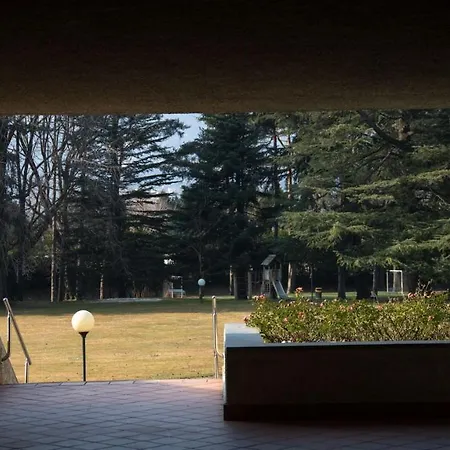 Monolocale Sul Lago Con Piscina Apartment Dervio