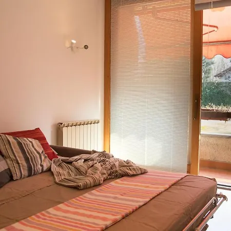 Monolocale Sul Lago Con Piscina Appartamento *