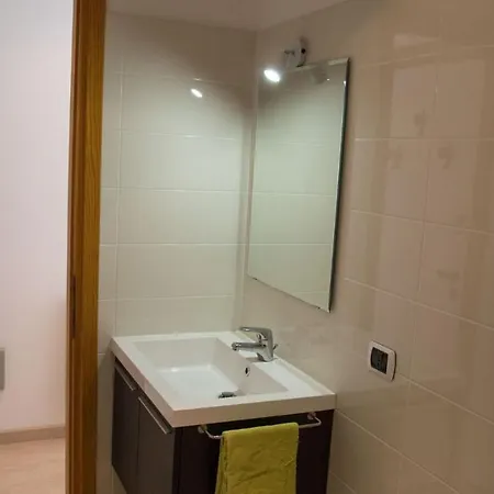 Monolocale Sul Lago Con Piscina דרביו