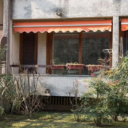 Monolocale Sul Lago Con Piscina דירה